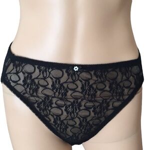 Vintage Women’s Laura Winston black lace panty